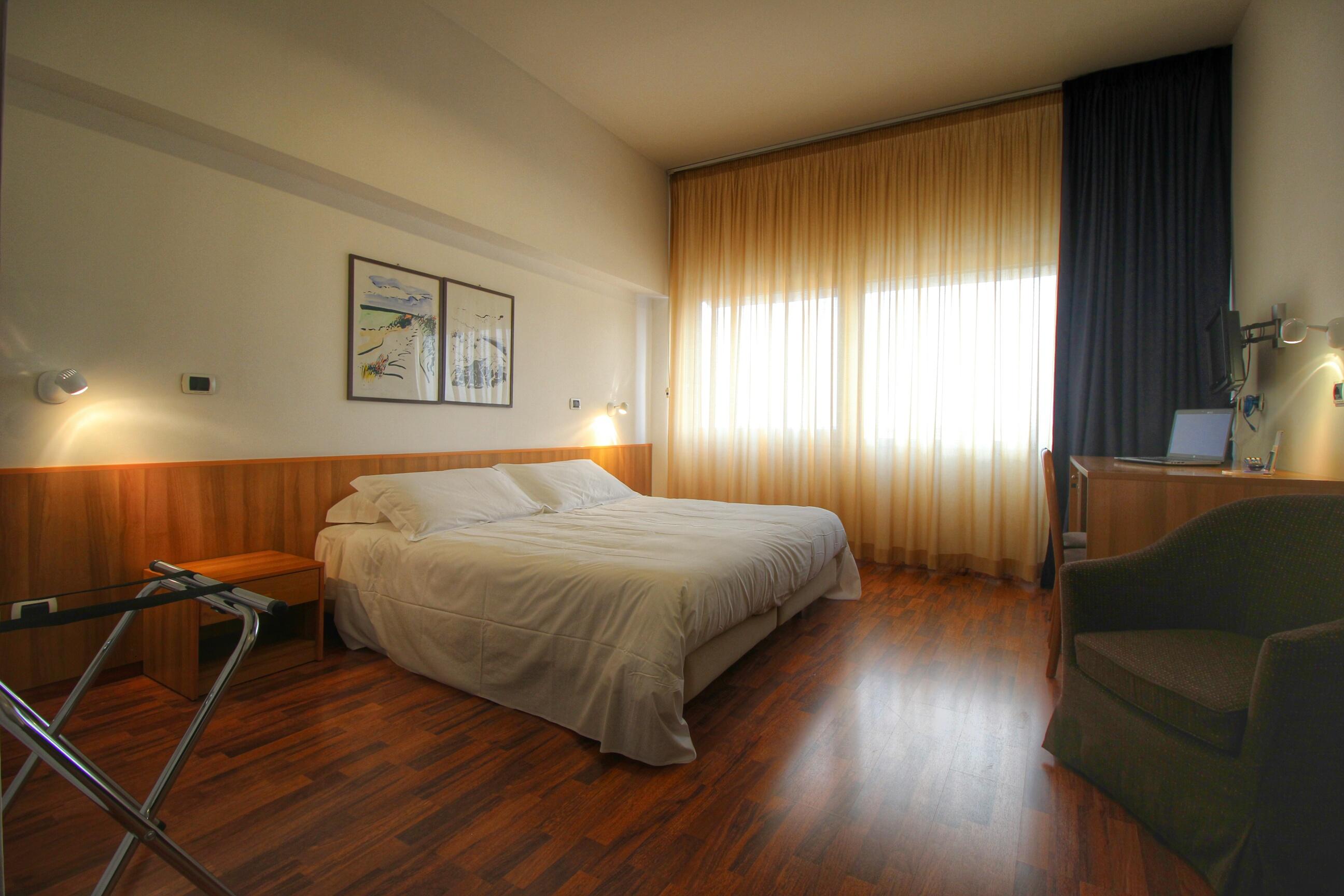 Hotel Majesty Bari Exterior photo