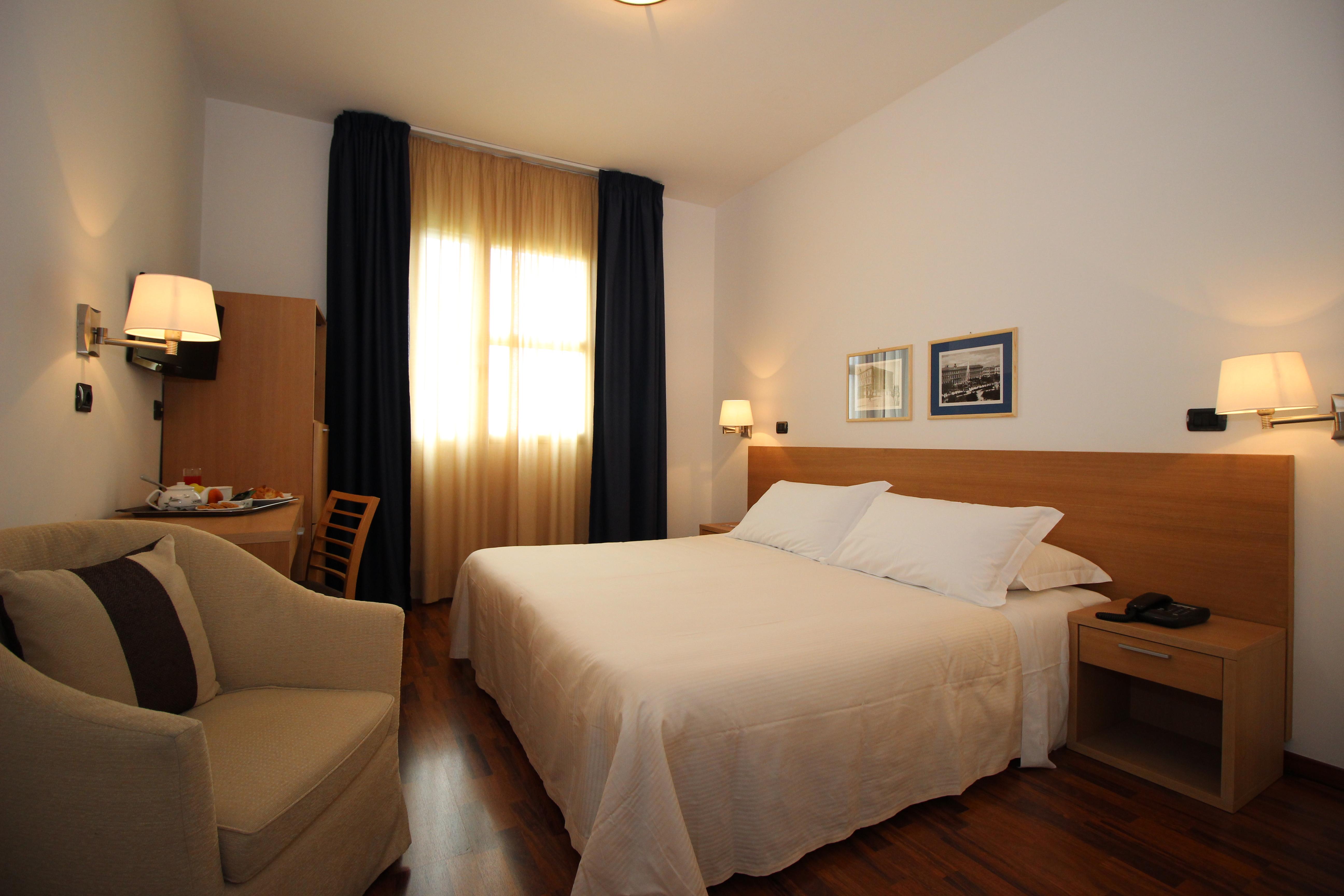 Hotel Majesty Bari Exterior photo